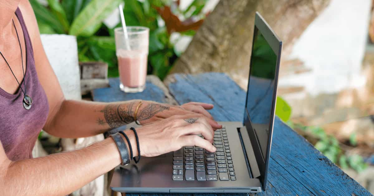 what is a digital nomad
